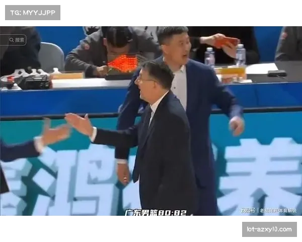 杜锋依赖外援遭批评 本土球员长时间摸不着球战术参与度低